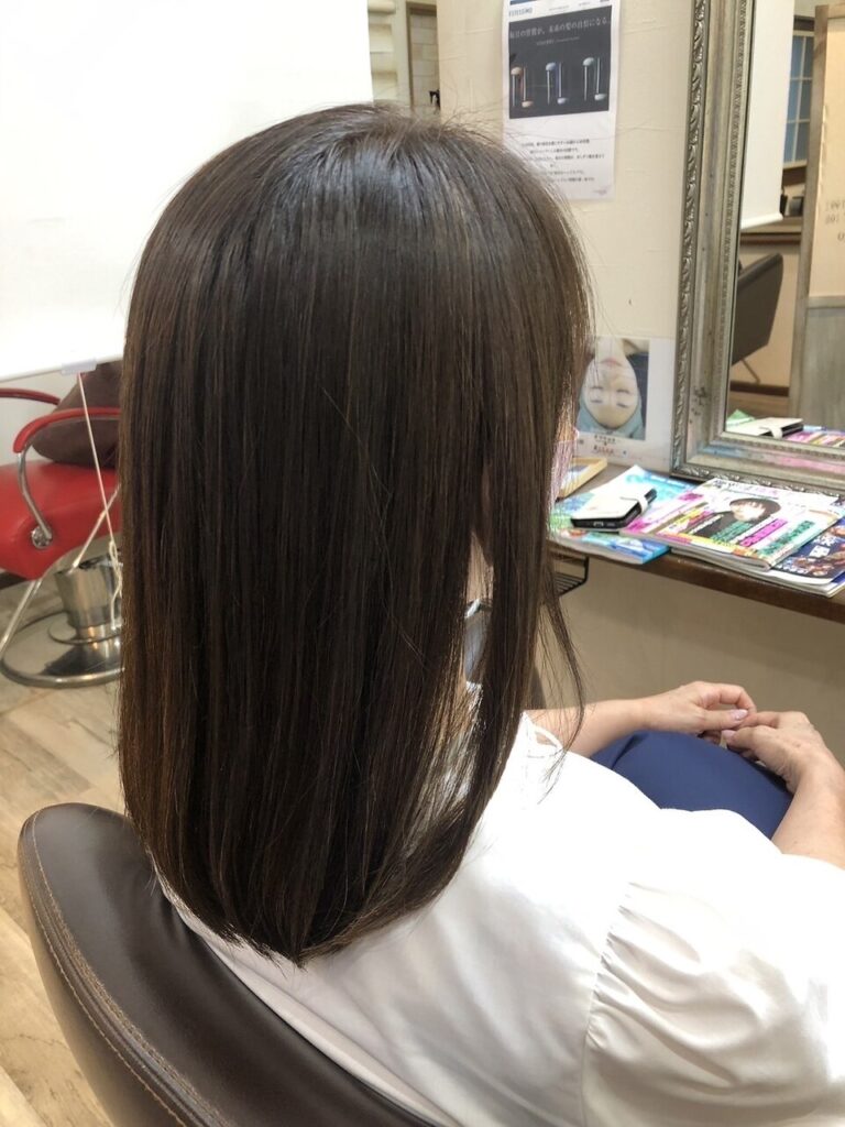 根元の伸びたカラーと広がりを改善したいとのご要望でした。